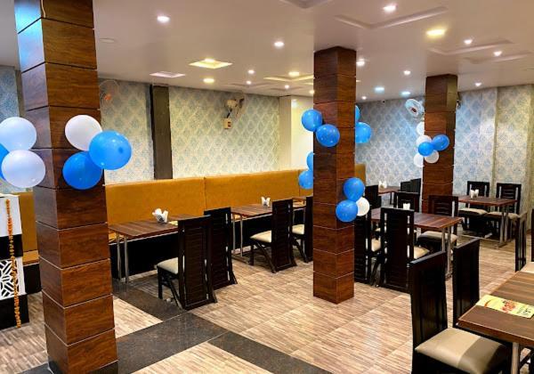 New Kumar Hotel & Banquet Lucknow Ngoại thất bức ảnh